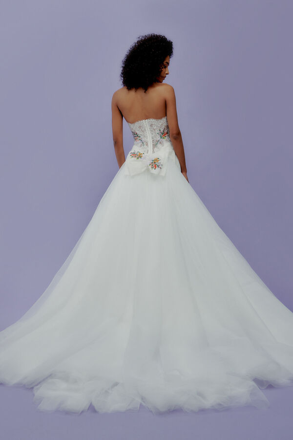 Re-Love Bridal Gown Giody