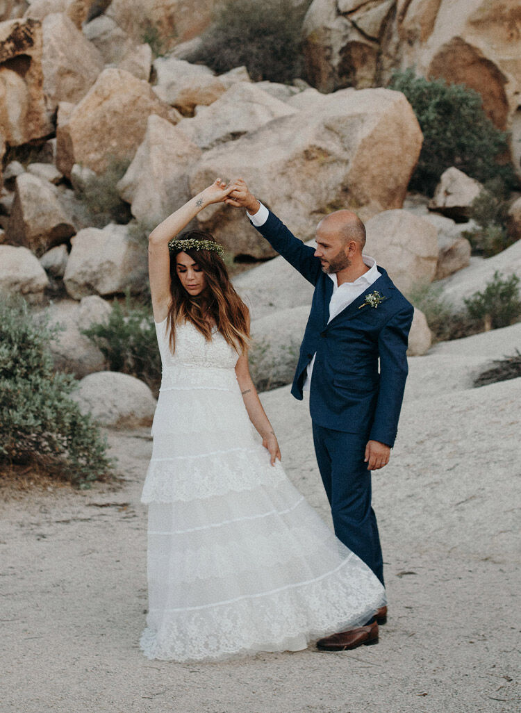 #EmeBrides