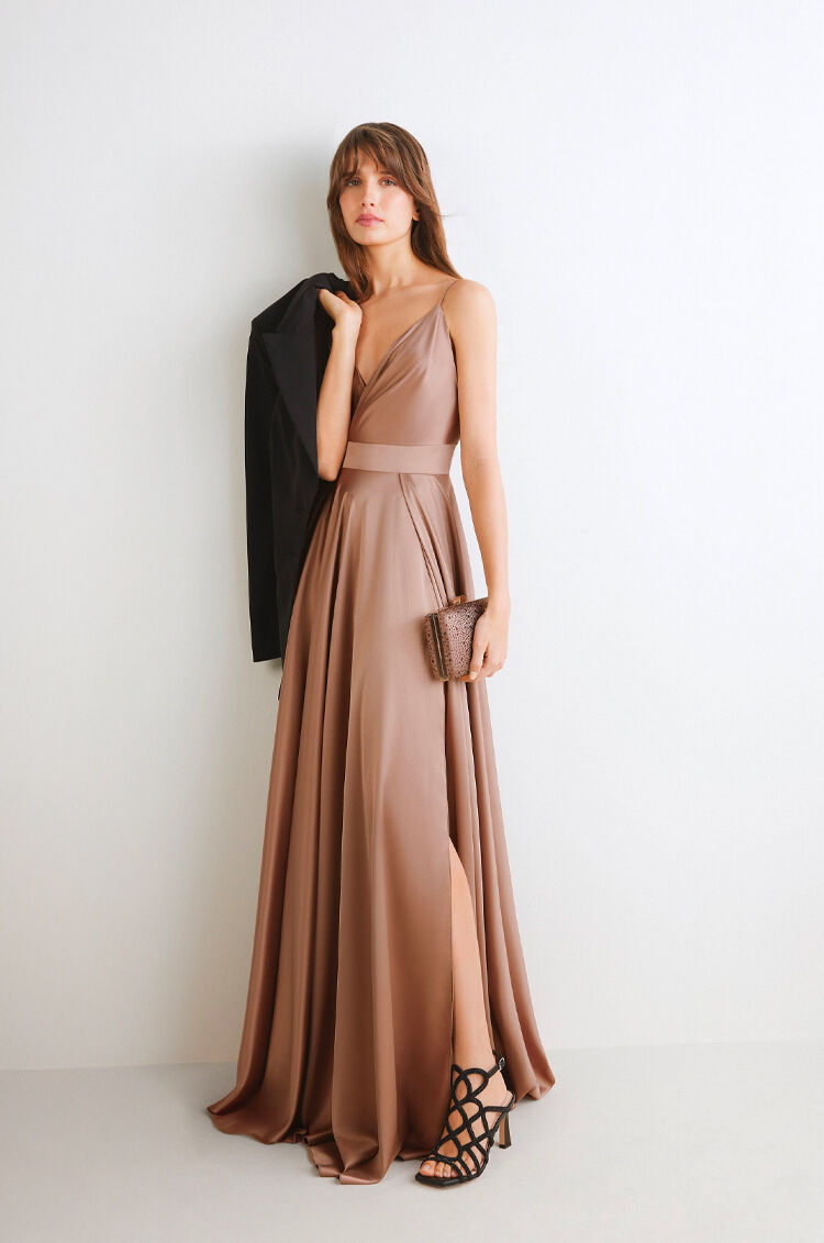 <BR><BR>IT'S DRESS SEASON