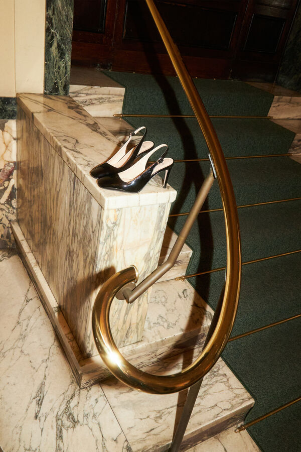 Patent leather slingbacks