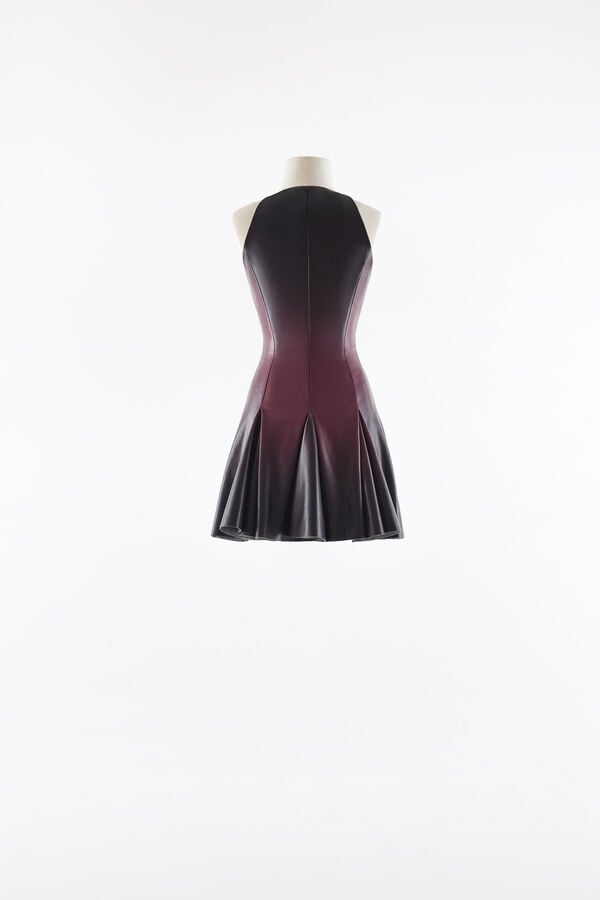 Robe Courte Muette