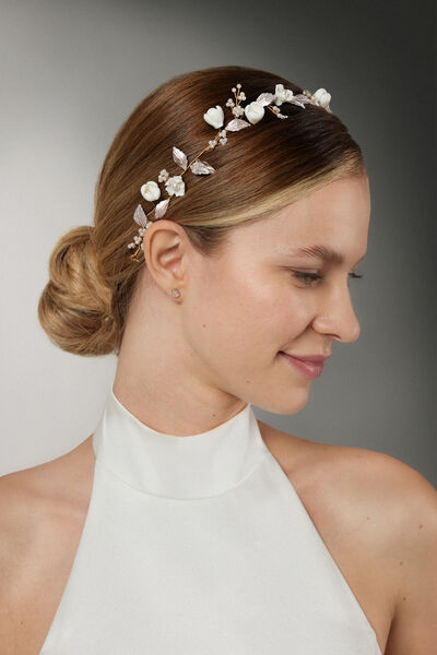 Accessorio per capelli con fiori e perle