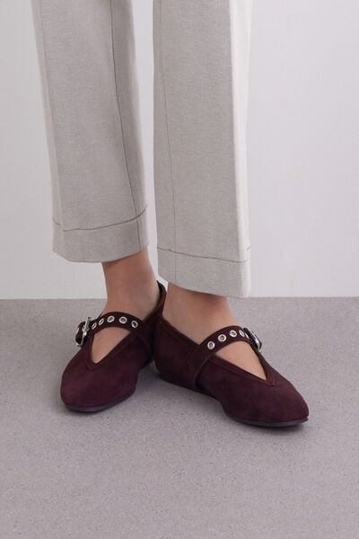 Suede ballerina flat with buckle