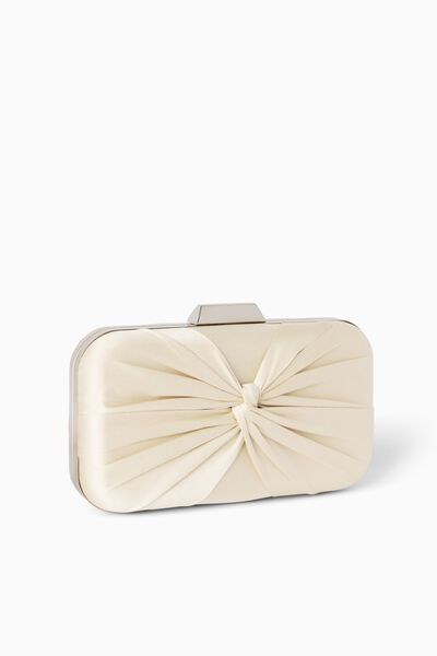Pochette en satin