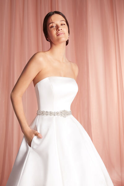 Belt with strass embroidery