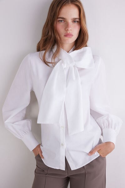 Cotton shirt with bow