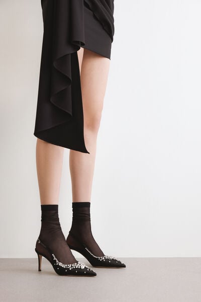 20 denier knee-high socks