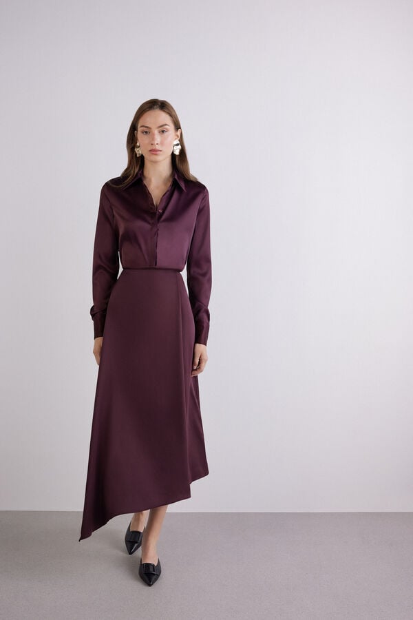 Asymmetrischer Midirock aus Satin