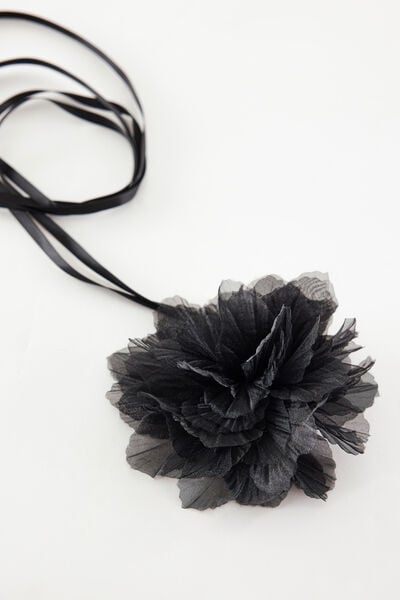 Belt with flower