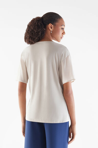 T-shirt con scollo a V in seta