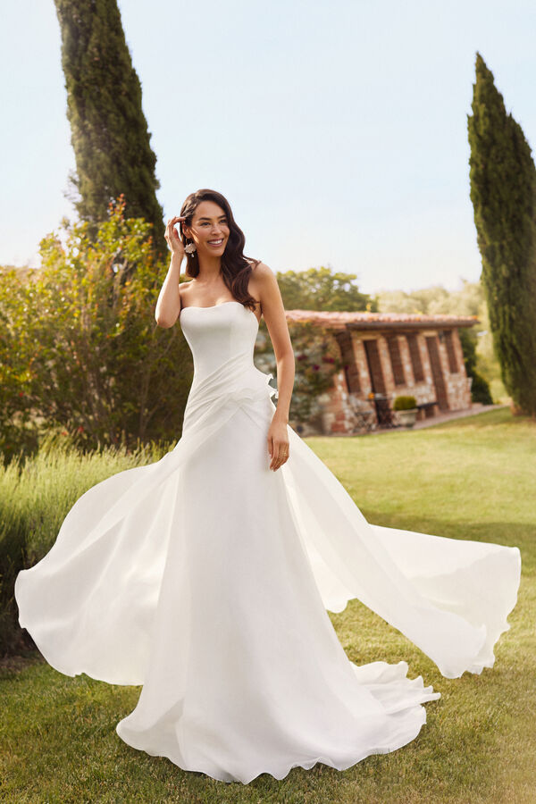 Amanda Bridal Gown