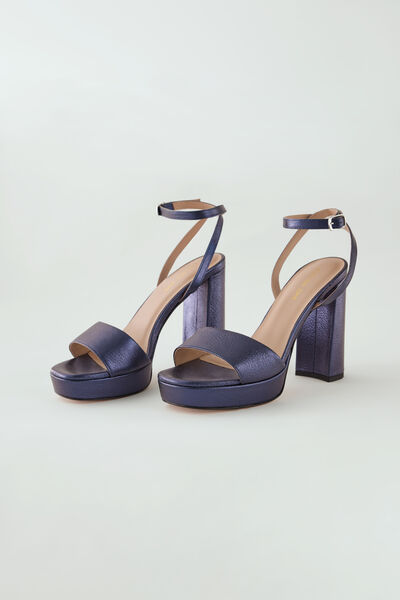 Sandal de pell laminada