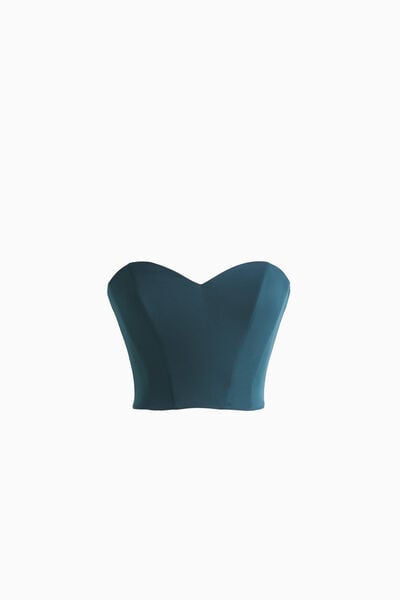 Heart-neckline bodice