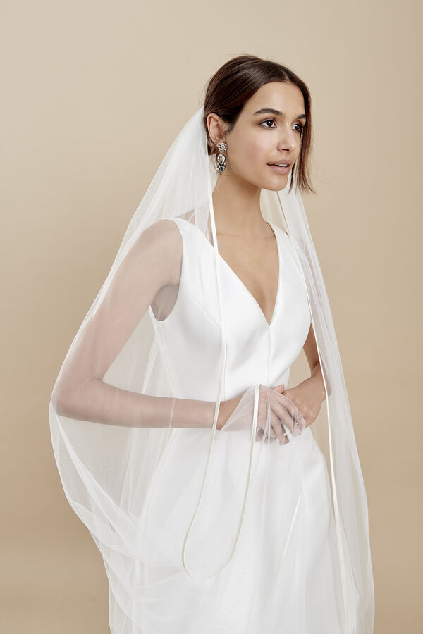 Velo in tulle morbido con sottile bordino di duchesse seta