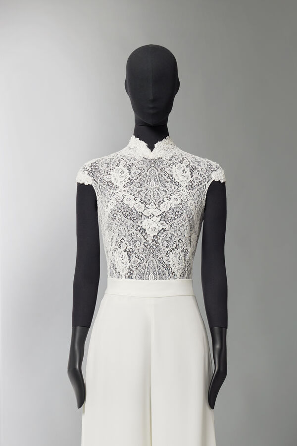 Lace enriched tulle.