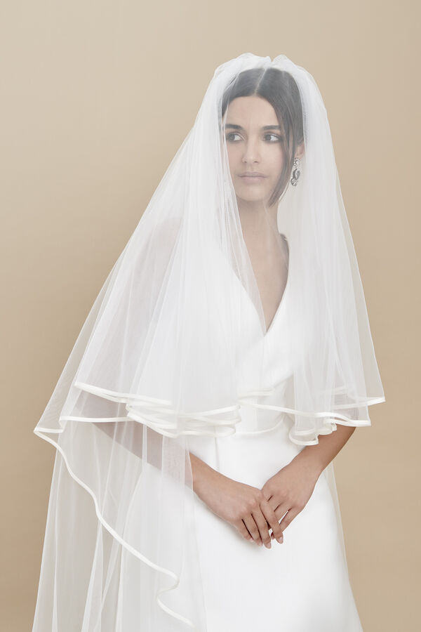 Velo in tulle morbido con balza con sottile bordino di organza seta al perimetro