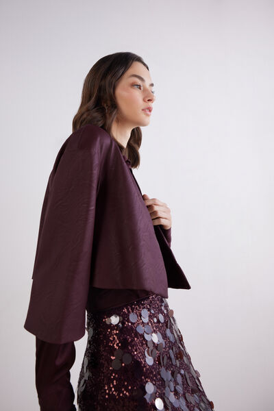 Bolero crop em pele laminada
