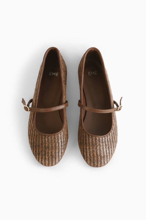 Ballerines tress&eacute;es