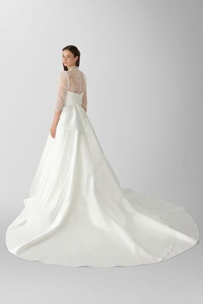 Wedding dresses Laura