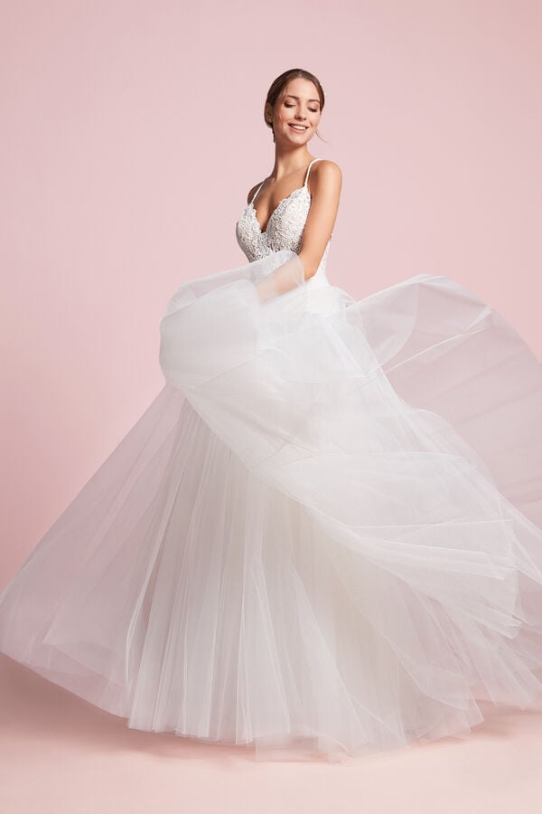 Hoara Wedding Gown