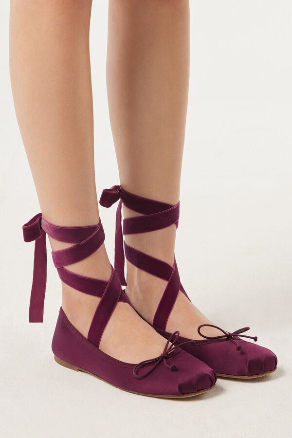 Satin ballet flat