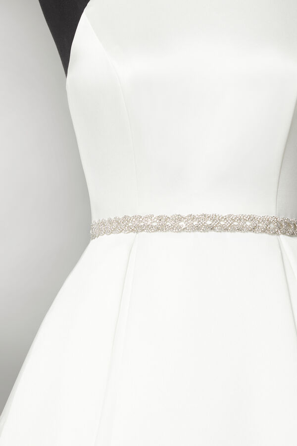 Embroided belt