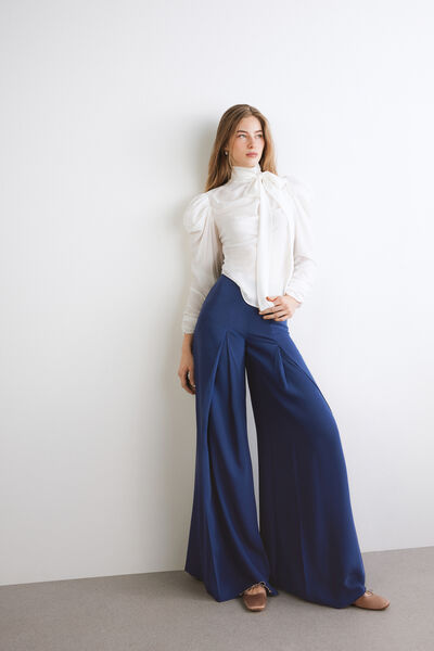 Pantaloni ampi con pences