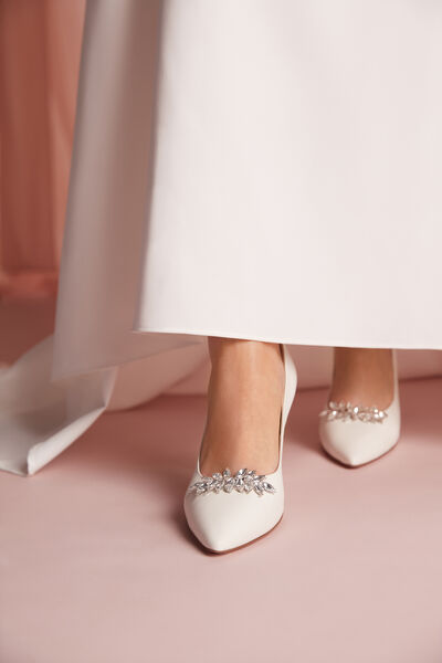 Jewel clip for shoes