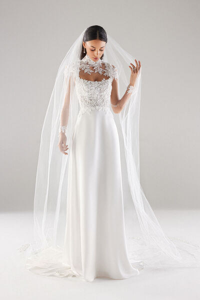 Gloria wedding dresses