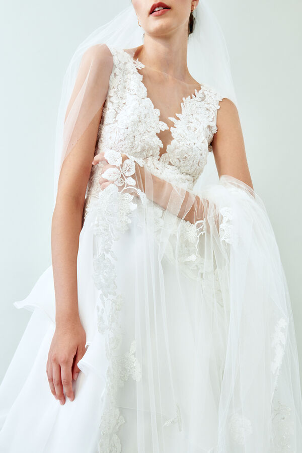 Velo in Tulle ricamato