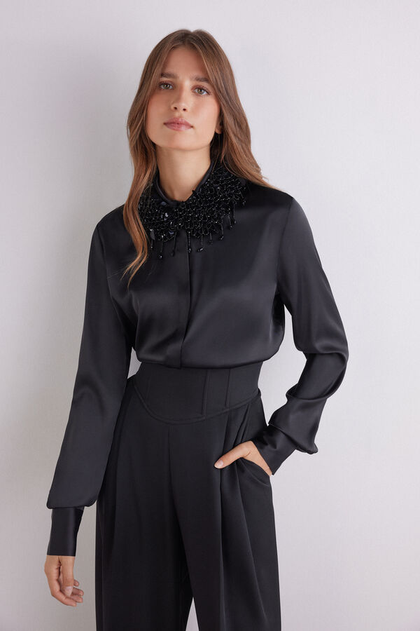 Camicia in raso con colletto