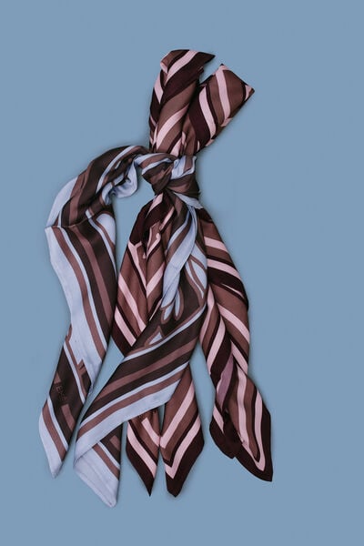 Twill scarf