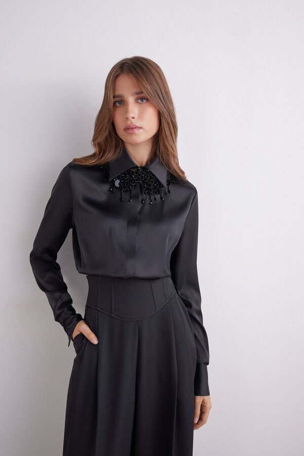Camicia in raso con colletto