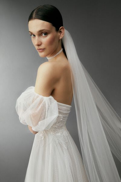 Velo in Tulle con ricami