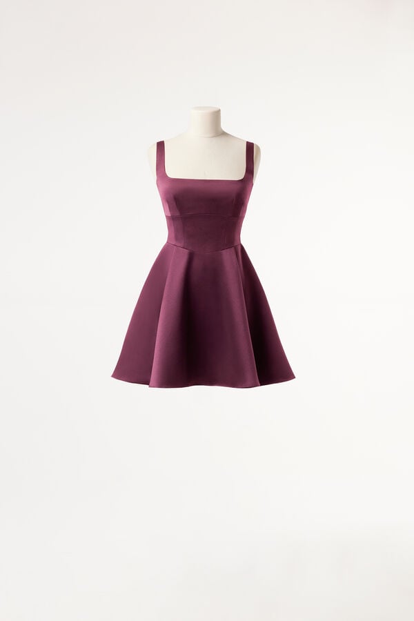 Kurzes Trocadero-Kleid