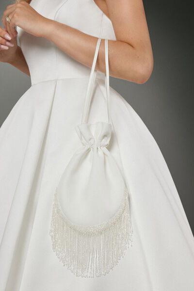 Clutch de novia de crepé con flecos