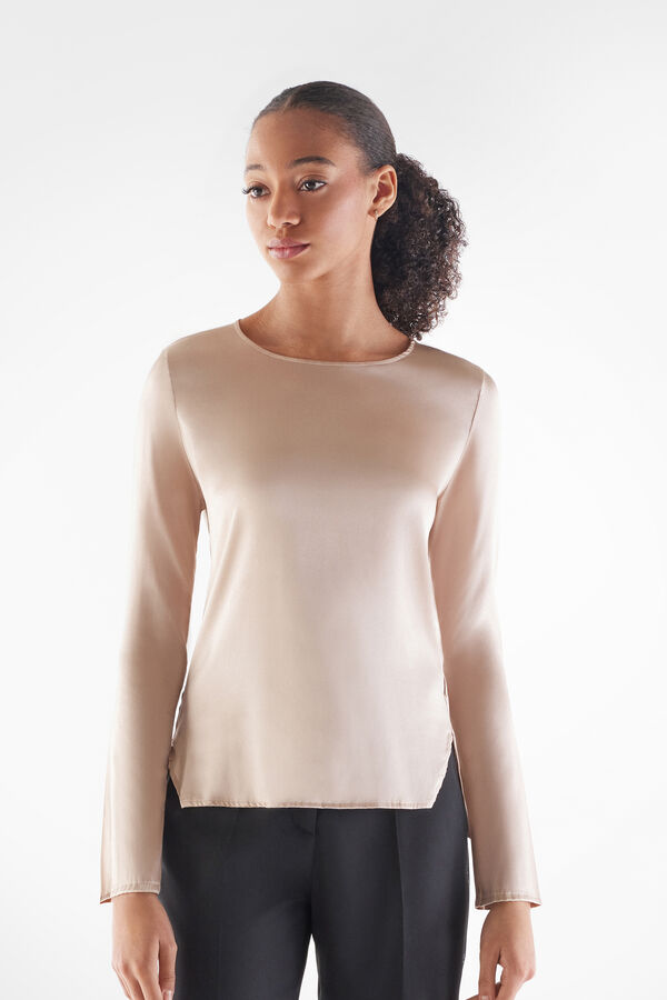 Boat neck shirt