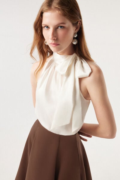 Camicia in raso con fiocco