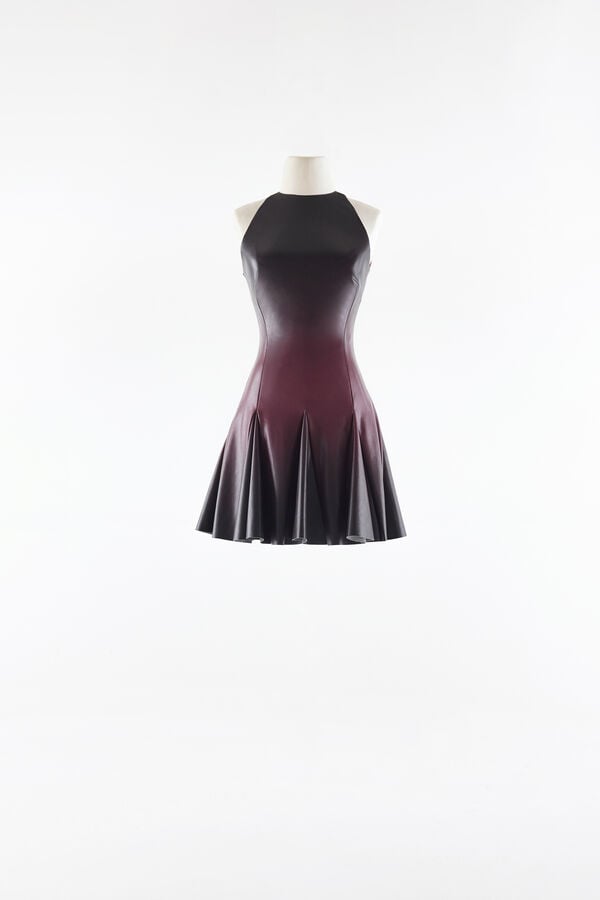 Robe Courte Muette