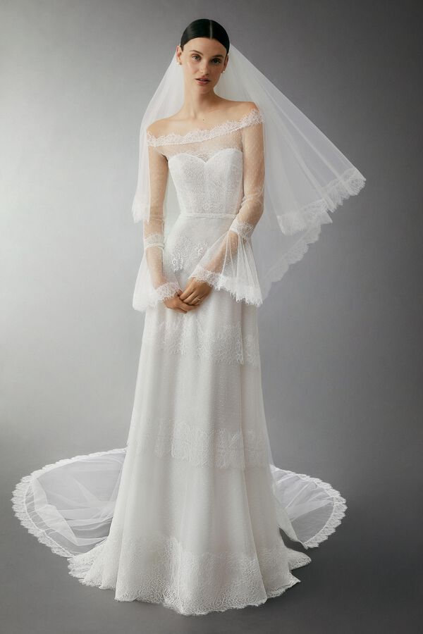 Velo in Tulle con ricamo