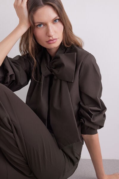 Cotton shirt with bow