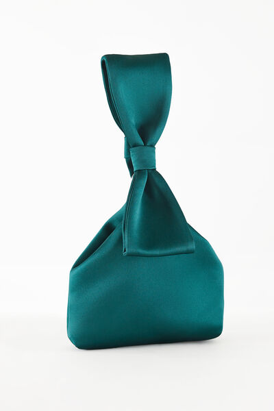 Satin clutch with flowers