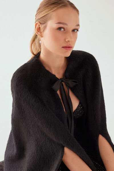 Faux fur cape with bow