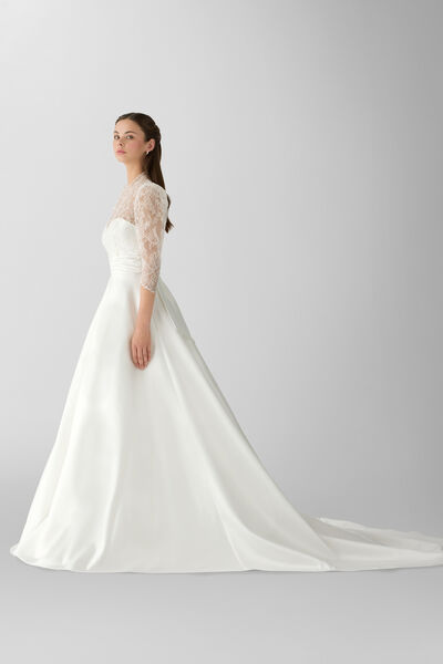 Wedding dresses Laura