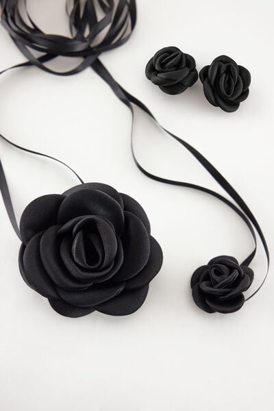 Flower belt kit and flower clip