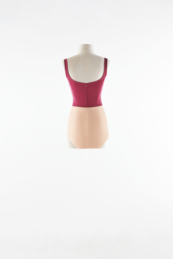 Body in Crepe
