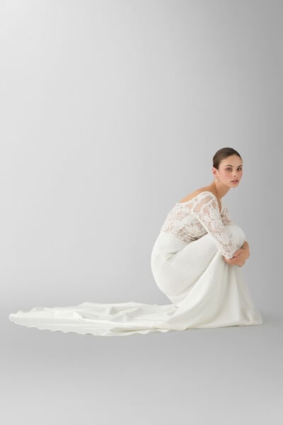 Anna wedding dresses