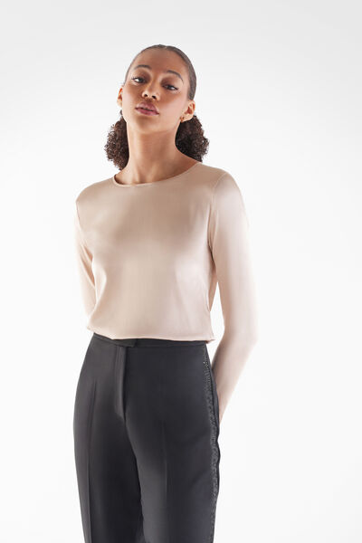 Boat neck shirt