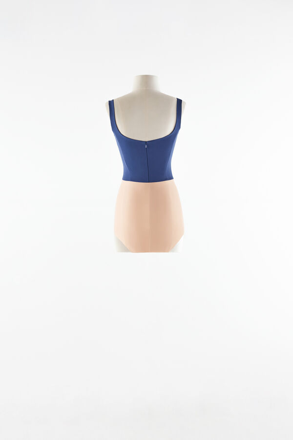 Body in Crepe