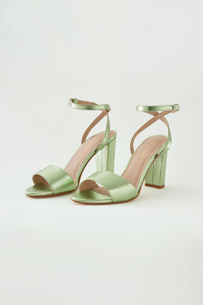 Laminated leather sandal